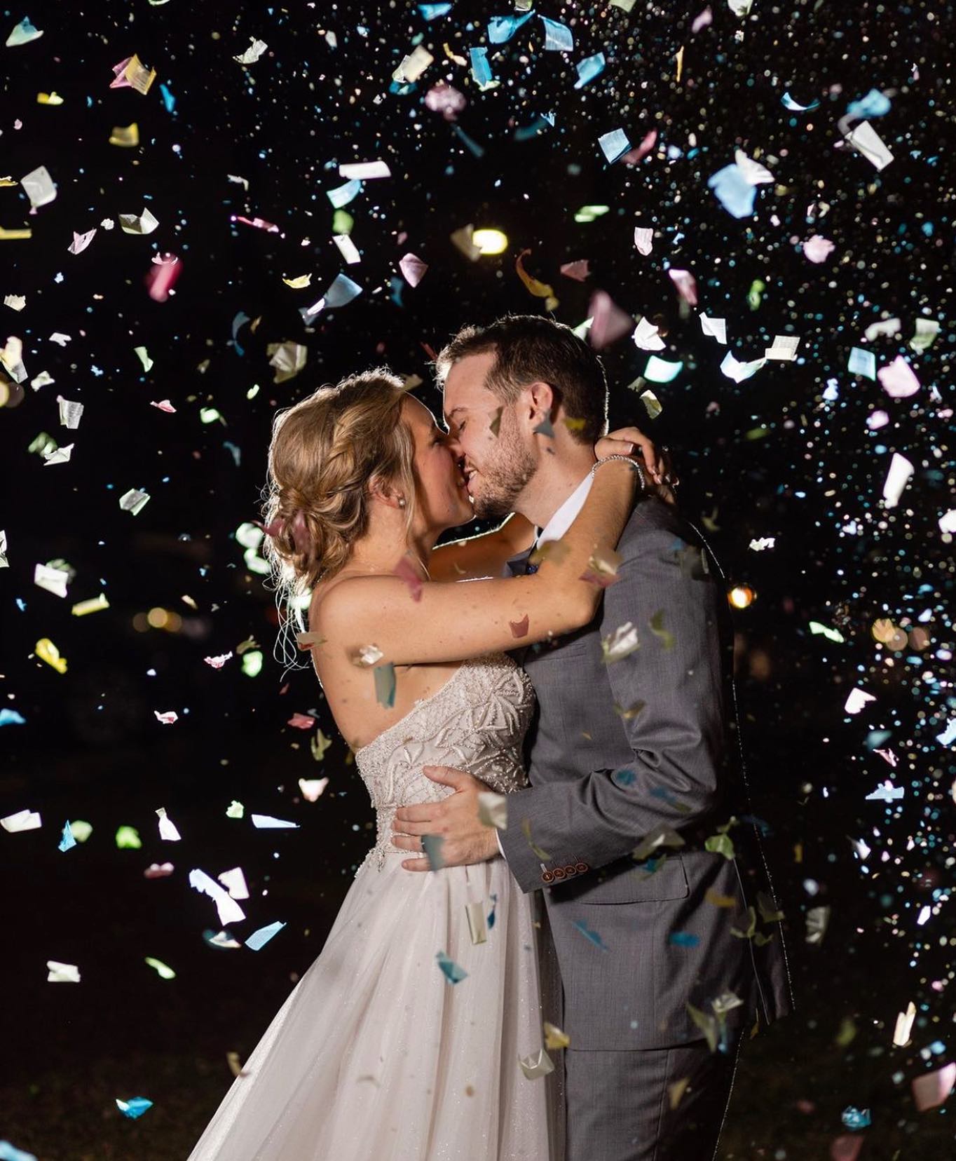 HICONFETTI ™ 4 Pack Multicolor Confetti Cannons